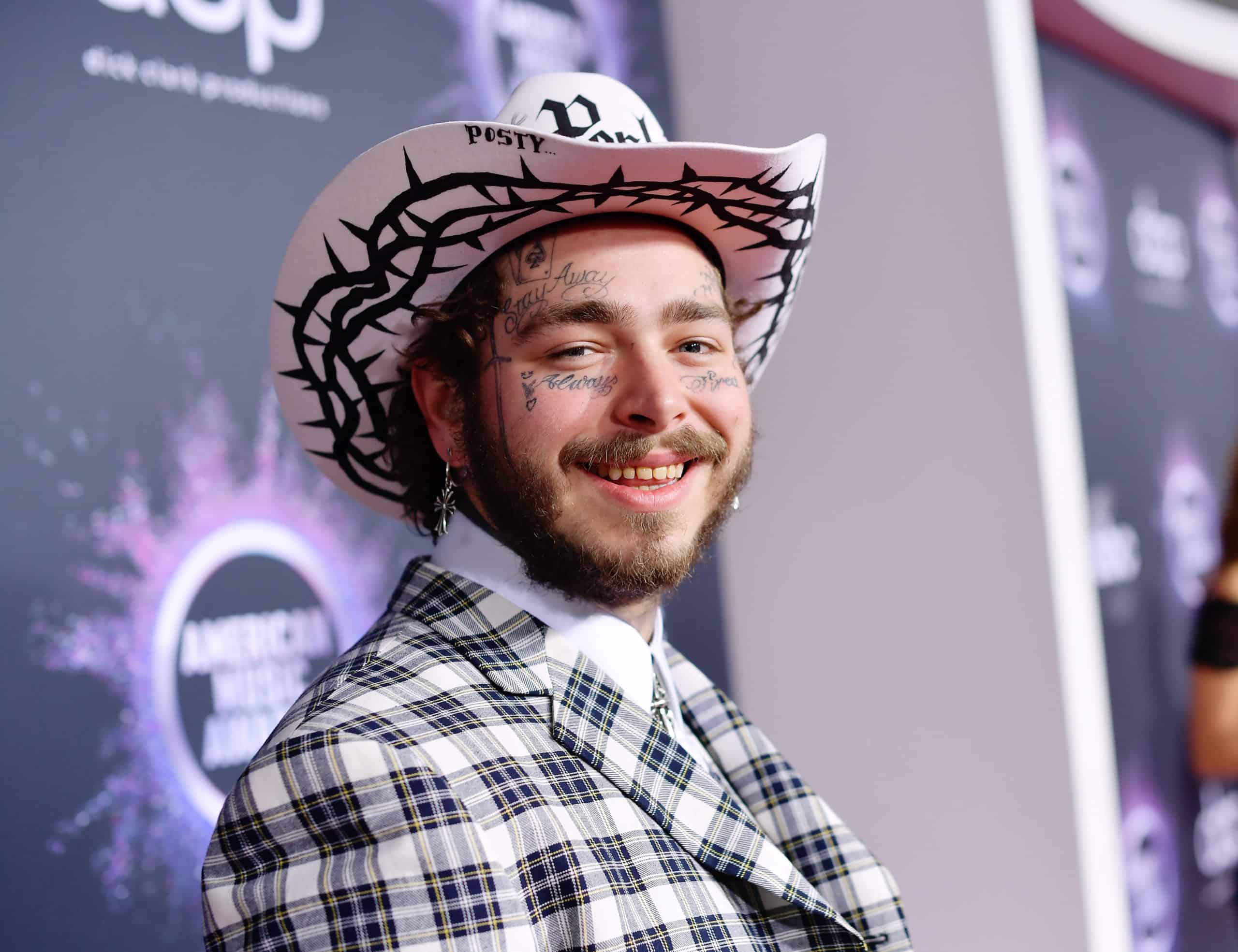 Post Malone spent a total of $1.6 Million dollars on new teeth which consists two diamond fangs as he debuts new smile.