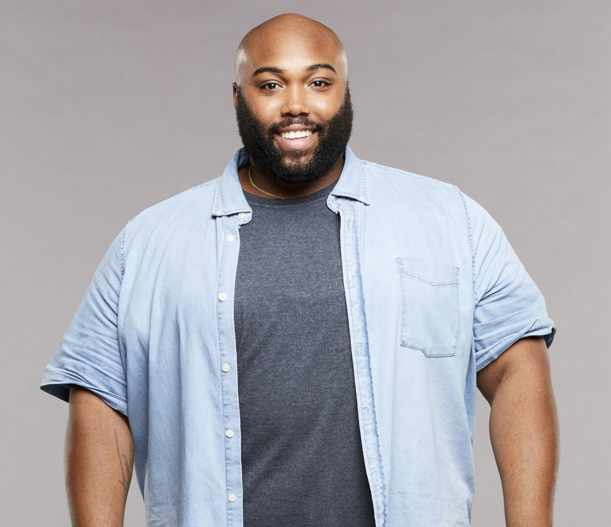 Big Brother Season 23 runner-up Derek Frazier steps into The Shade Room to talk about the latest season and his experience.