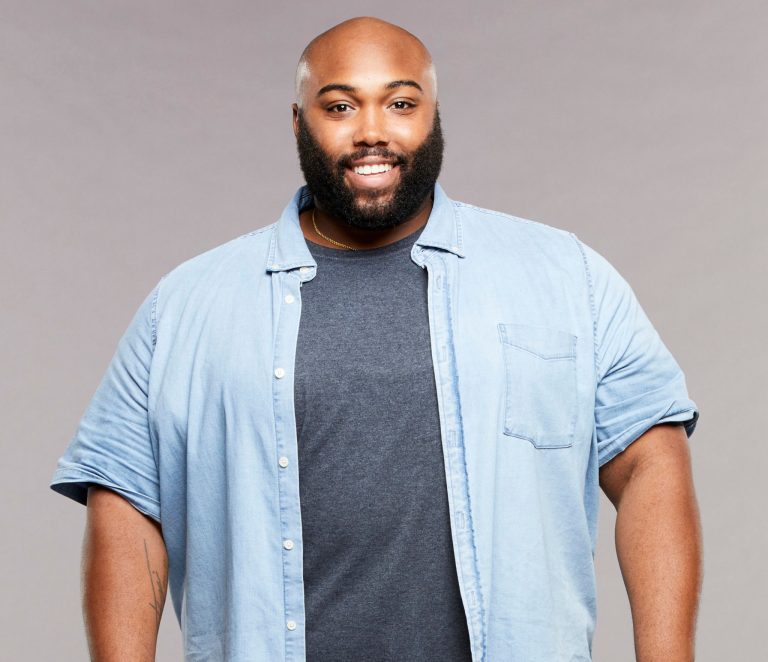 Big Brother Season 23 runner-up Derek Frazier steps into The Shade Room to talk about the latest season and his experience.