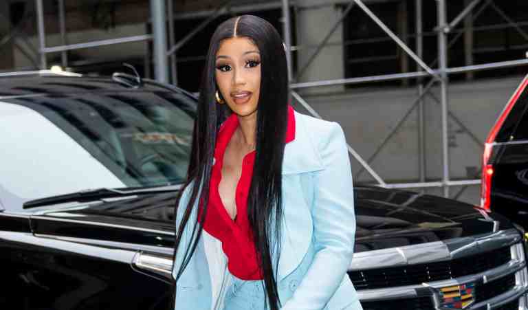 Cardi B AMAs