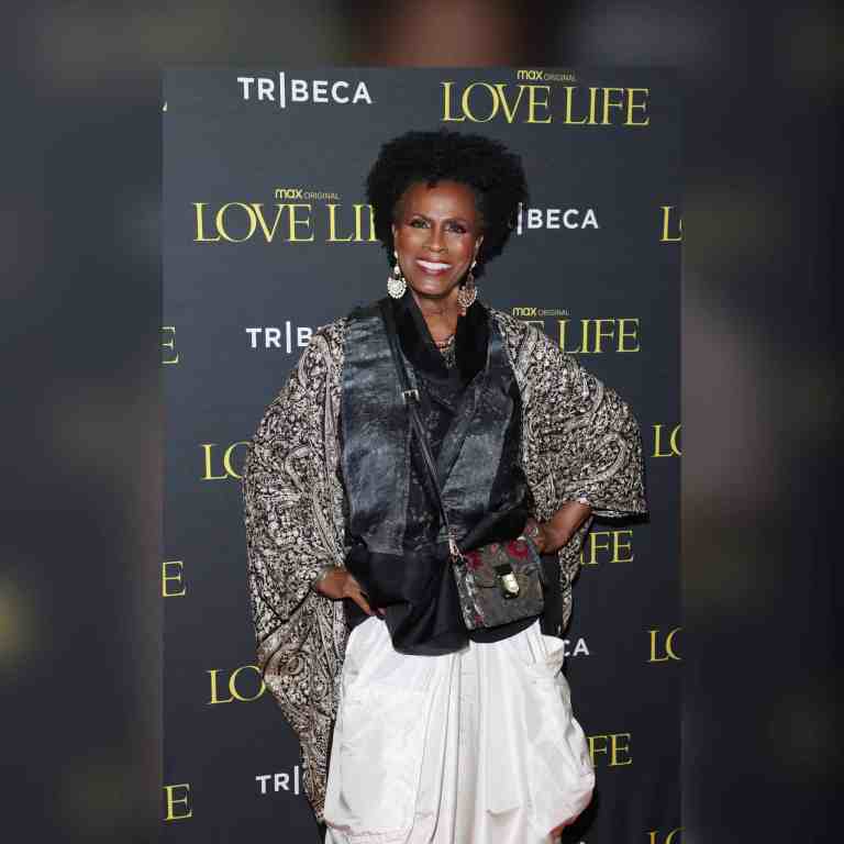 janet-hubert-hospitalized