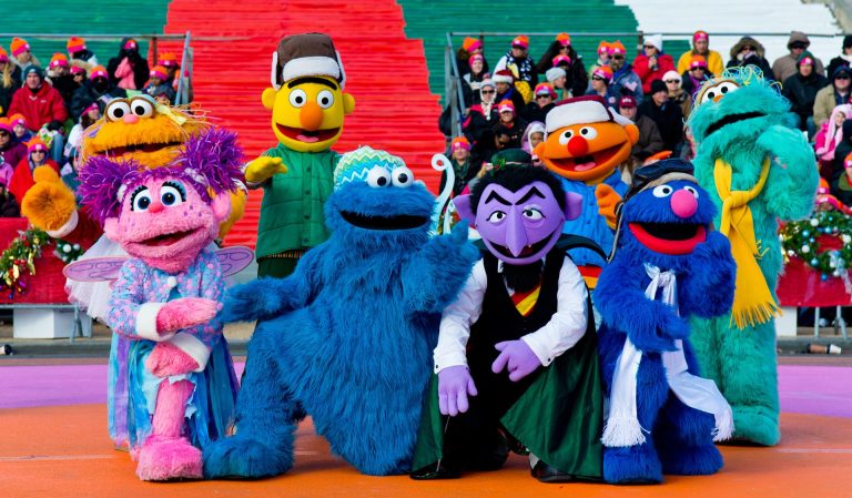 A mother responds back to Sesame Place Philadelphia and says that the park is trying to "save face" in the wake of her viral video.