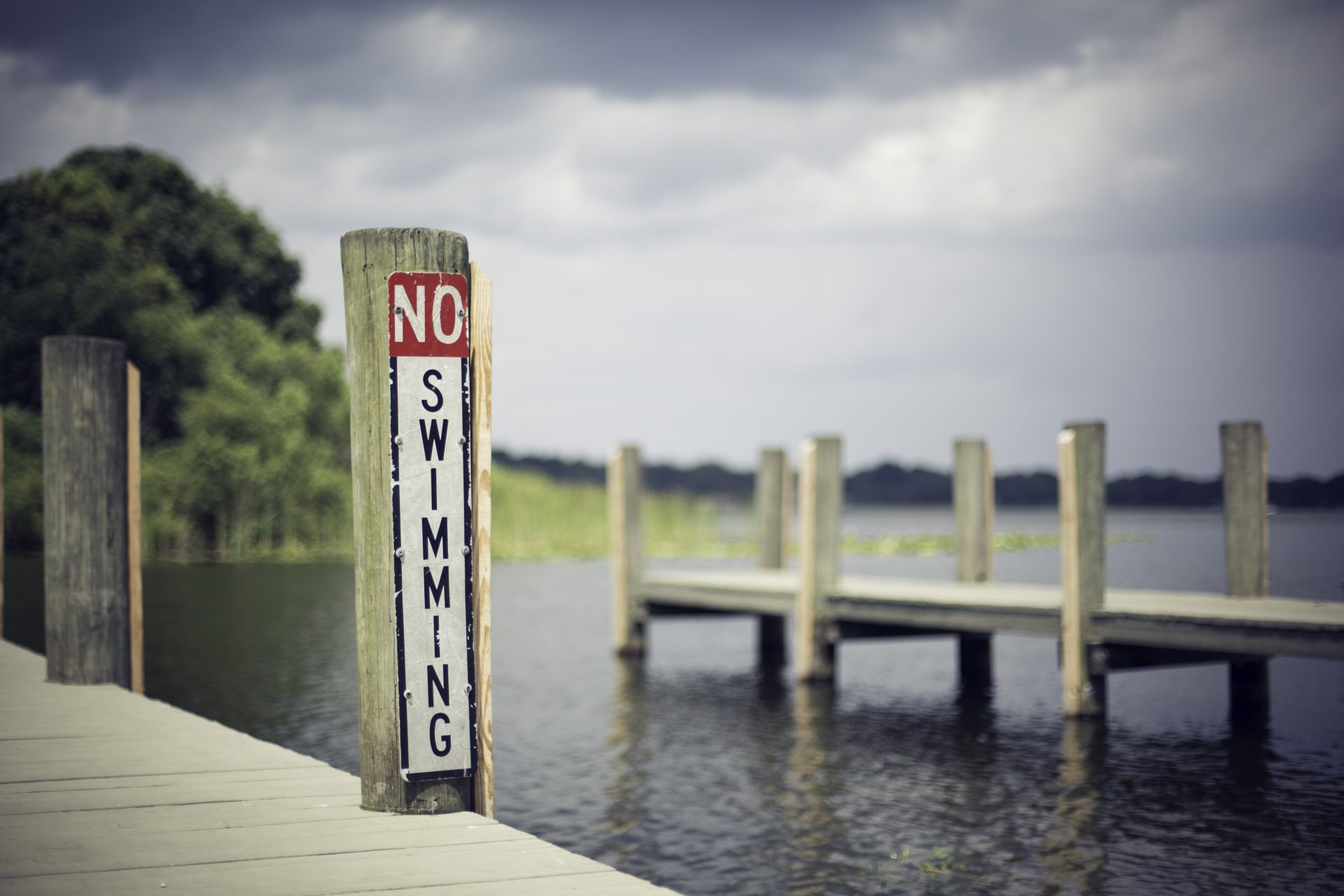 ‘I Could’ve DIED!’ Woman Erupts After Man Apathetically Tosses Her Into Lake, Clip Sparks Outrage Online (Video)