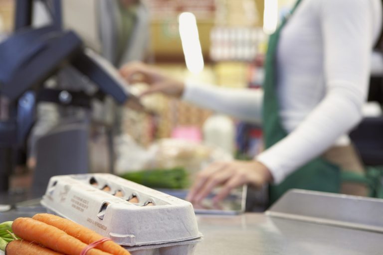 NYC Supermarket Offers $2.5K Reward After Mother & 'Grown Daughters' Attack Defenseless Cashier, 25 (Video)