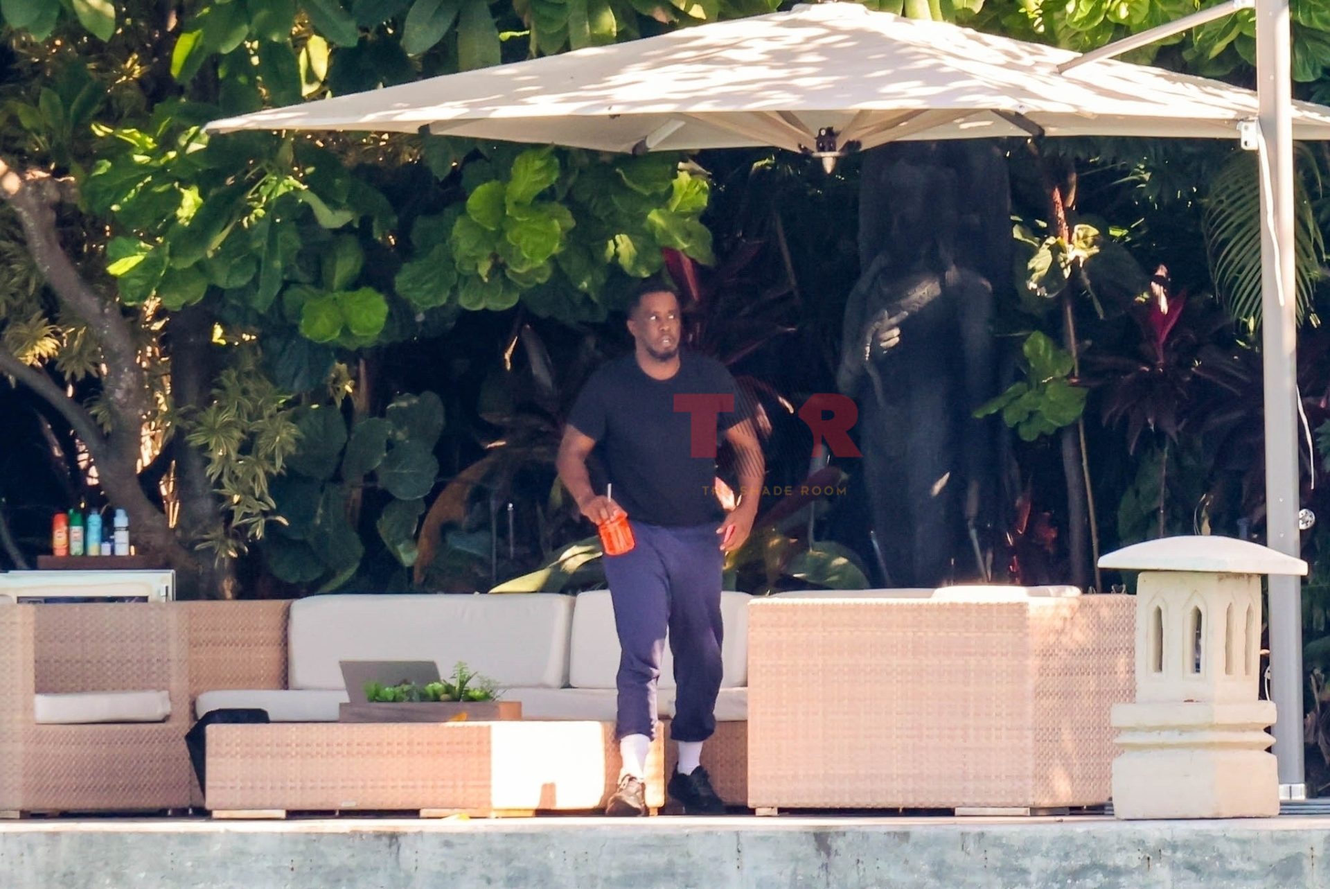 Diddy Pictured For The First Time Since Cassie Lawsuit & Settlement (Exclusive Photos)