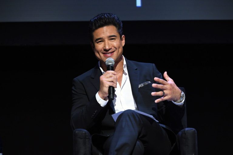 Mario Lopez address viral tiktok video where users allege he's code-switching