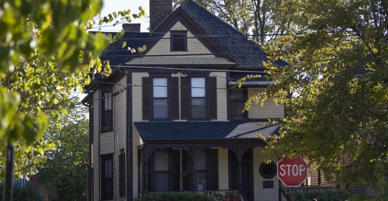 Woman Attempts To Burn Down Martin Luther King Jr.'s Birth Home