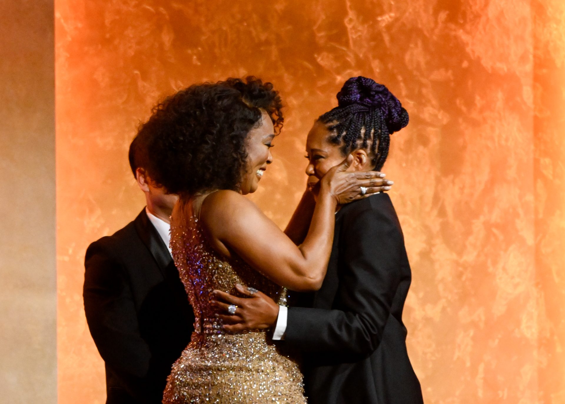 Social Media Reactions Angela Bassett Honorary Oscar Kiss Regina King Governors Ball