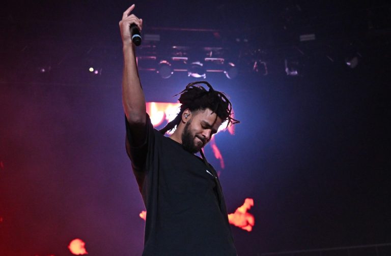 J. Cole Trends Social Media Early Exit Kendrick Lamar Drake Beef 