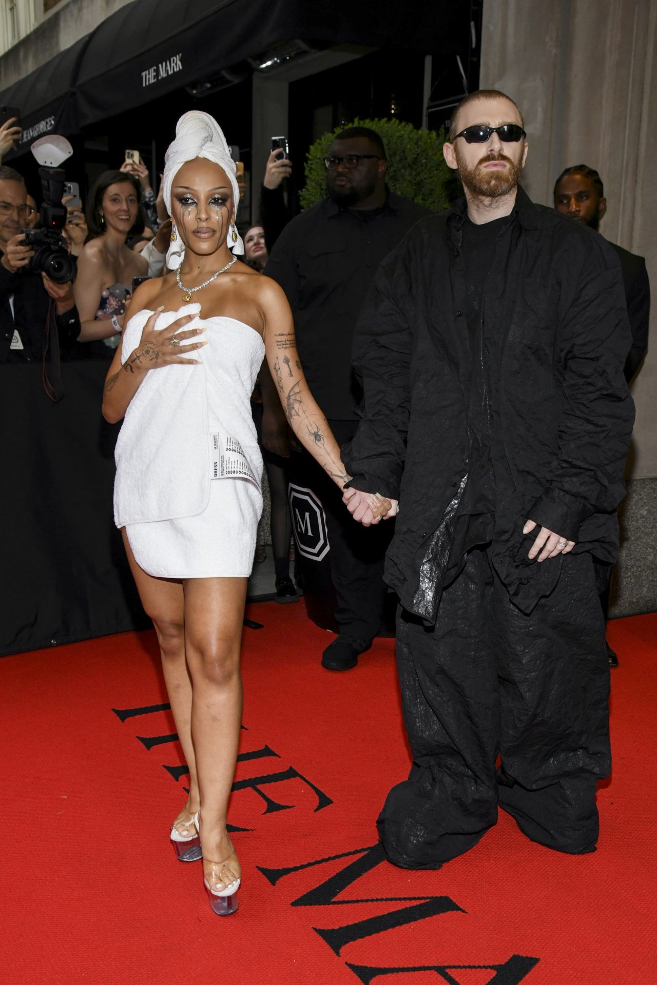 Doja Cat Explains Towel Wet T-Shirt Met Gala Looks 2024 Video