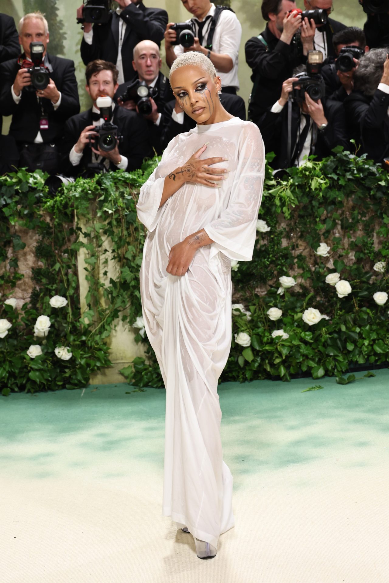 Doja Cat Explains Towel Wet T-Shirt Met Gala Looks 2024 Video