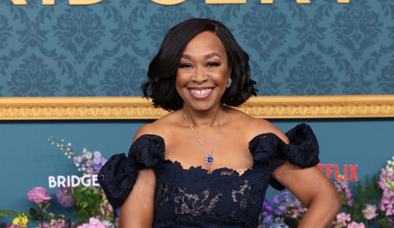 Shonda Rhimes Remembers Doubting 'Grey's Anatomy' Success & Thinking She Should Would Have To Sell Episodes Out Of Her Car