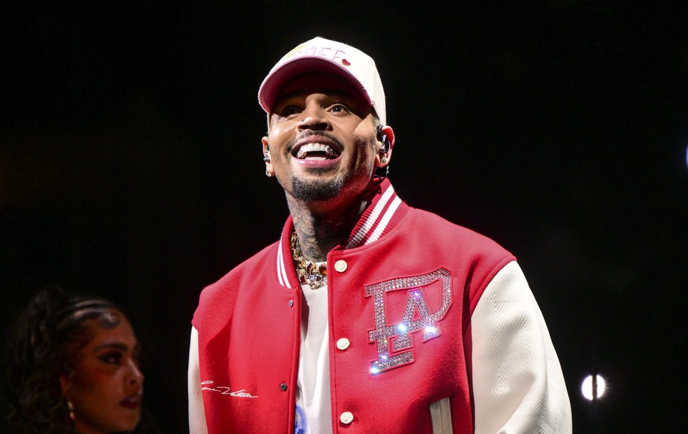 Chris Brown Goes Viral For Risky Meet And Greet Photos At 11:11 Tour Stop