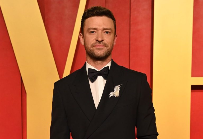 Justin Timberlake Makes Emotional Statement After DWI Arrest At Chicago Concert