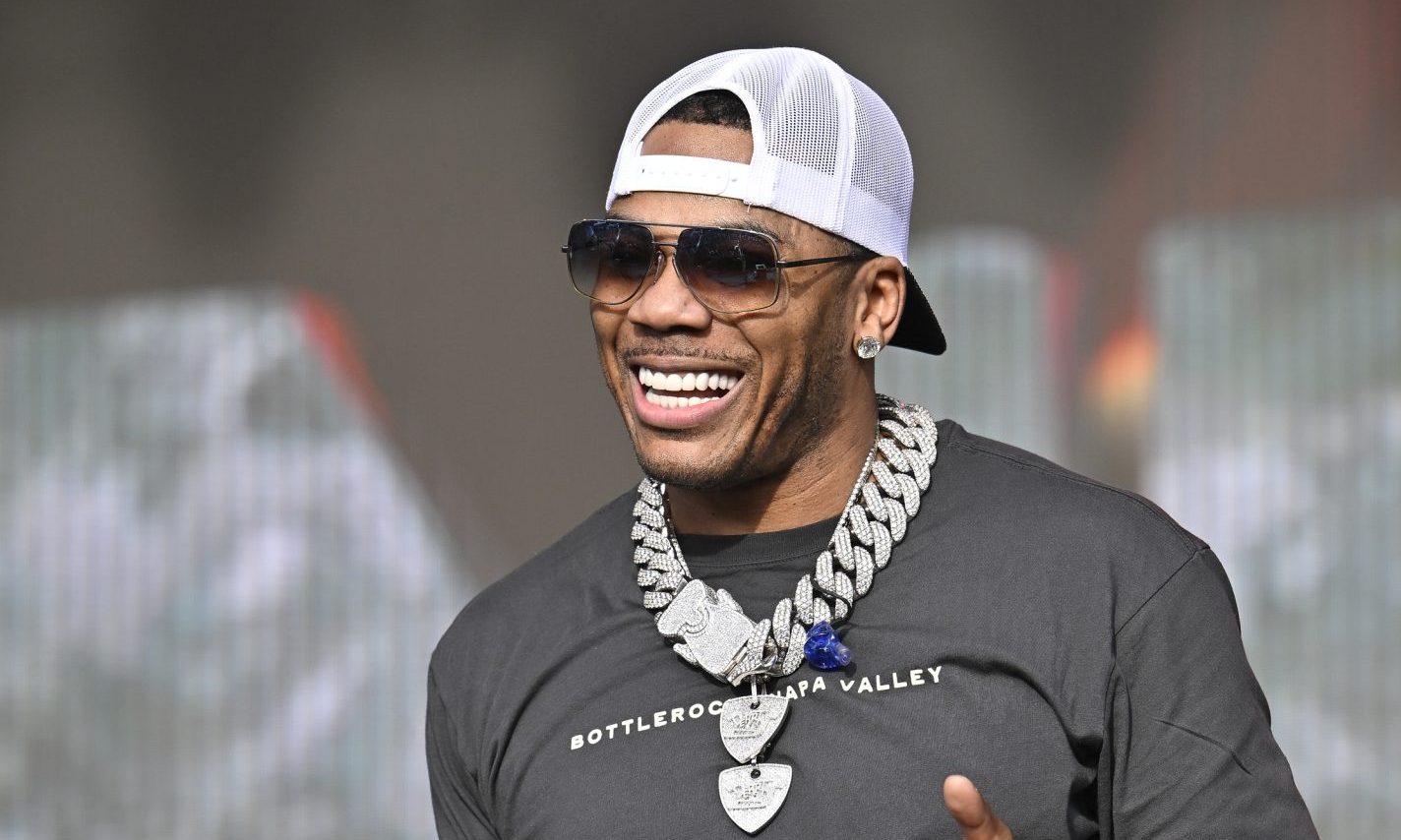 Nelly Checks Social Media User Who Called Him For Livestreaming Ashanti VIDEO