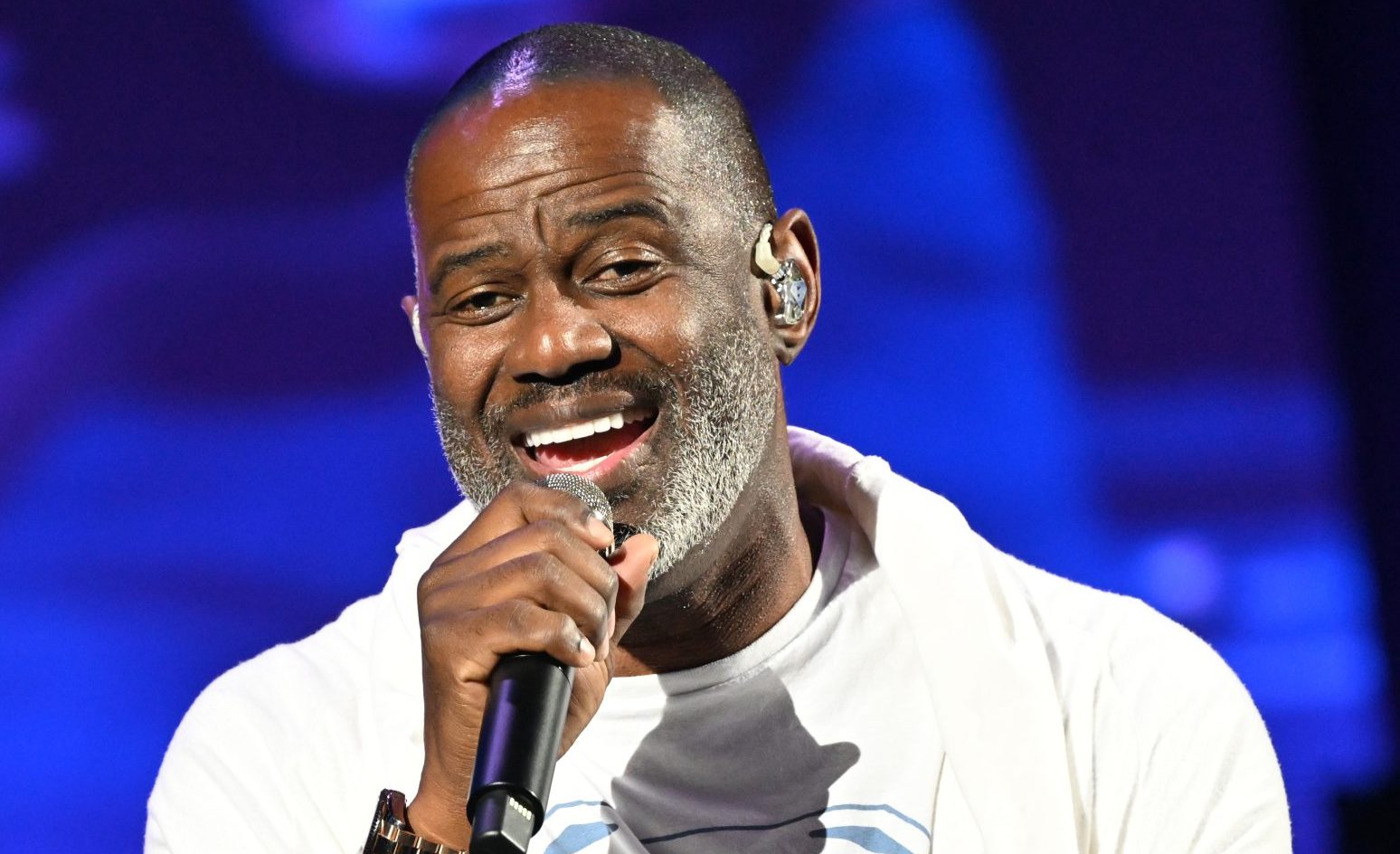 Brian McKnight Youngest Son Adorably Rejoices As His Dad Hits High Notes At Recent Concert