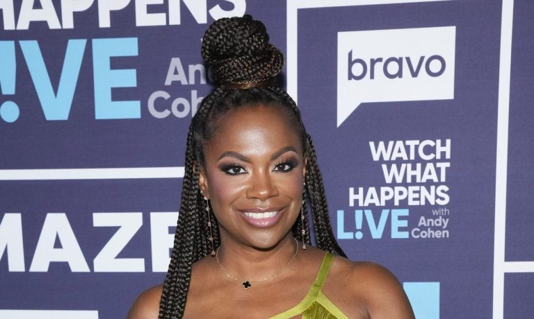 Kandi Burruss Twerks In Megan Thee Stallion's Tour Shorts