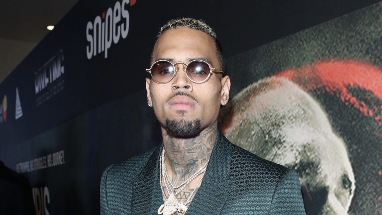 Whew, Chile! Social Media Reacts To Strong Words Chris Brown Shared For A Look-Alike "Impersonating" Him Online