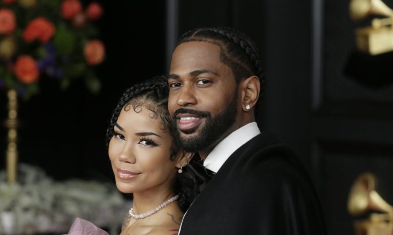 Period Sis! Watch Jhené Aiko React To Big Sean Rapping At Her Los Angeles Show About Giving Her "A Ring" 